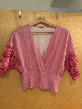 Zara Red Striped V-Neck Cropped Blouse with Embroidered Sleeves